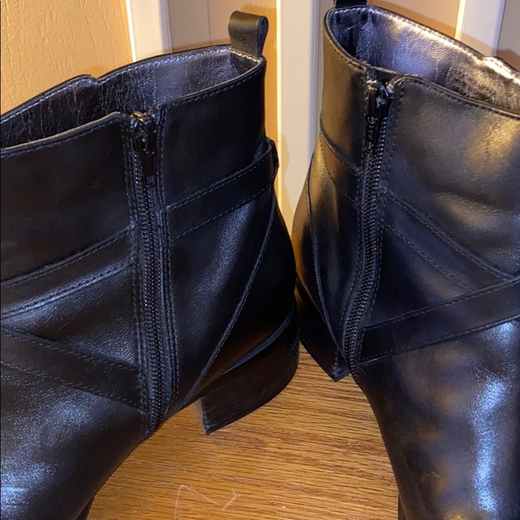 etienne aigner black boots